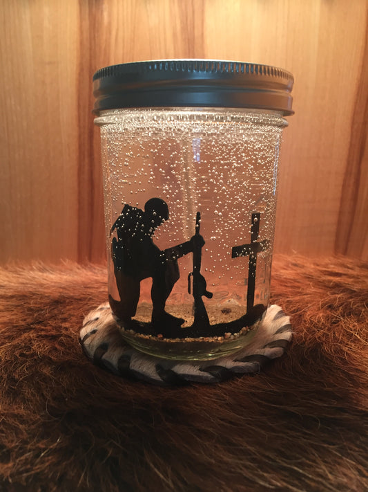 Praying Soldier-16oz